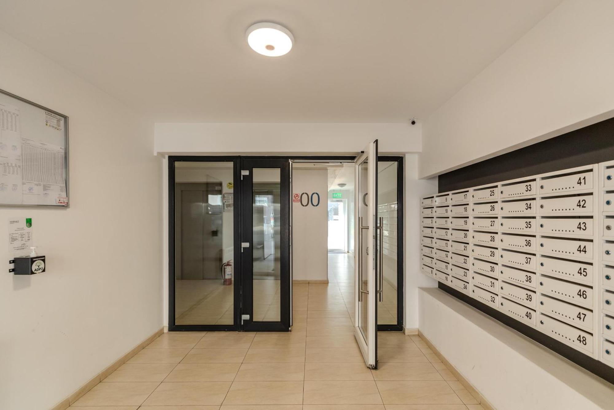 Perfect Stay: Urban Heaven In Aviatiei Business Area Bucureşti Ngoại thất bức ảnh